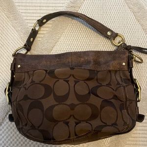 Signature Coach Shoulder Bag